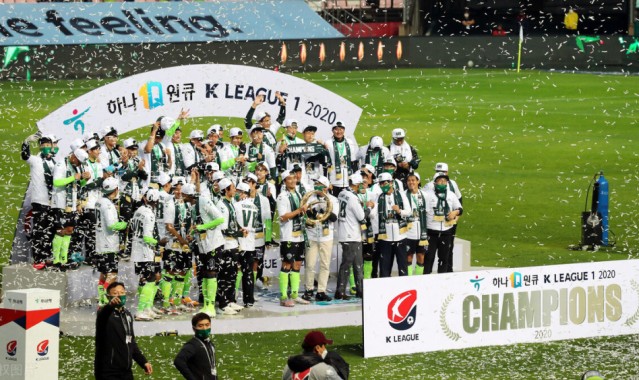  国际友谊赛开战，国家队磨合阵容