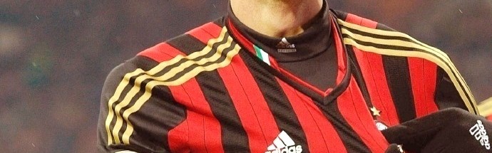  巴西传奇卡卡正式退役，告别仪式温情满满