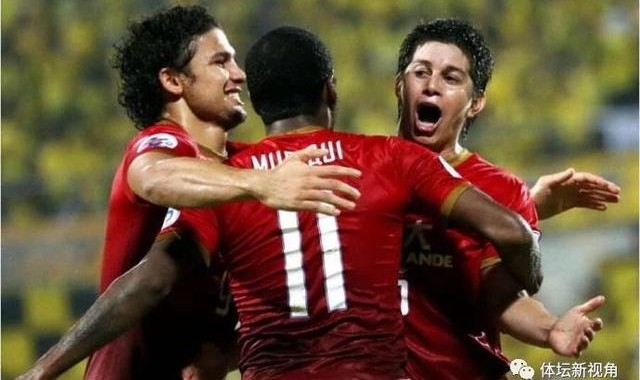  外援双响炮定乾坤，升班马客场奏凯