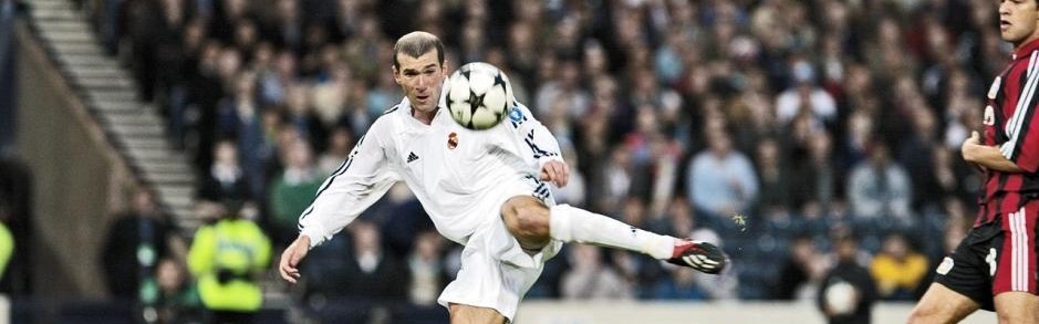  足坛名帅执教新政，战术革新引领潮流  