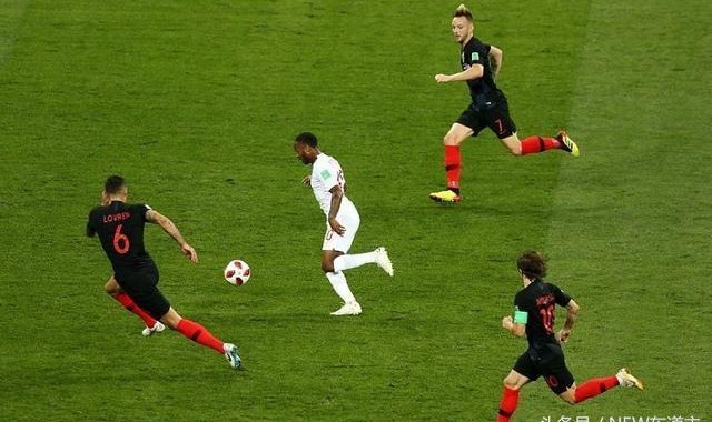  博洛尼亚青春风暴，小将发威掀翻豪门  