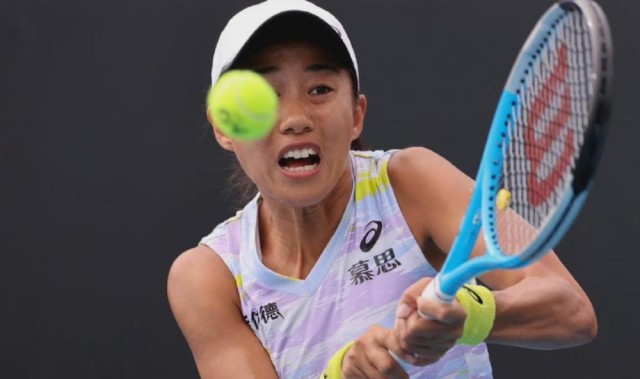  中国金花张帅爆发，直落两盘淘汰种子选手