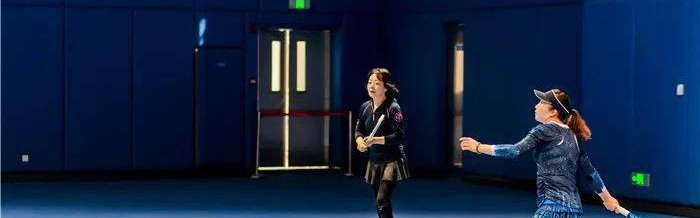  高校网球联赛激战正酣，学霸选手兼顾学业训练