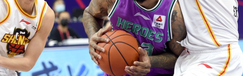  深圳马可波罗失误连连，不敌山东高速男篮