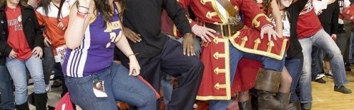  球迷助威声震穹顶，魔鬼主场缔造不败神话