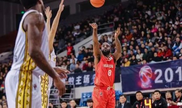  北控男篮防守漏勺遭广东宏远痛击