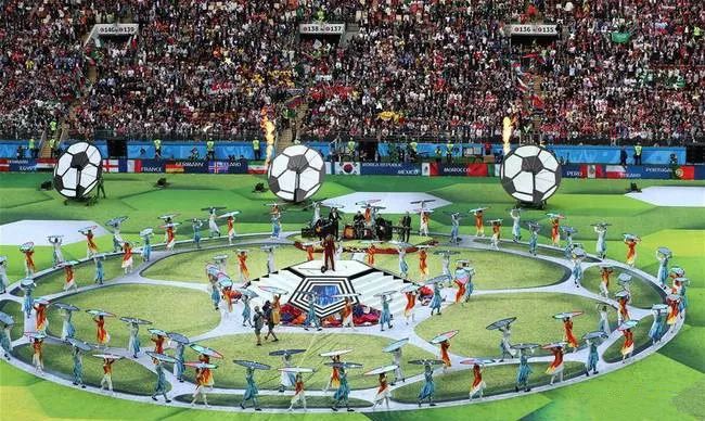  篮球文化节盛大开幕，球迷狂欢共享盛宴