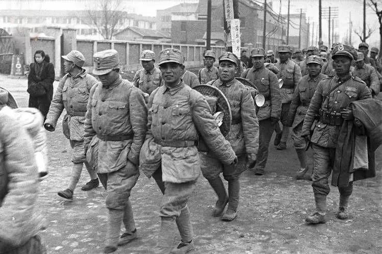  老兵传帮带见成效，更衣室凝聚战斗力