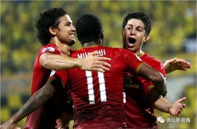  外援双响炮定乾坤，升班马客场奏凯