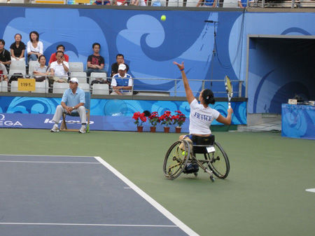  残疾运动员轮椅网球赛落幕，无障碍设施获好评