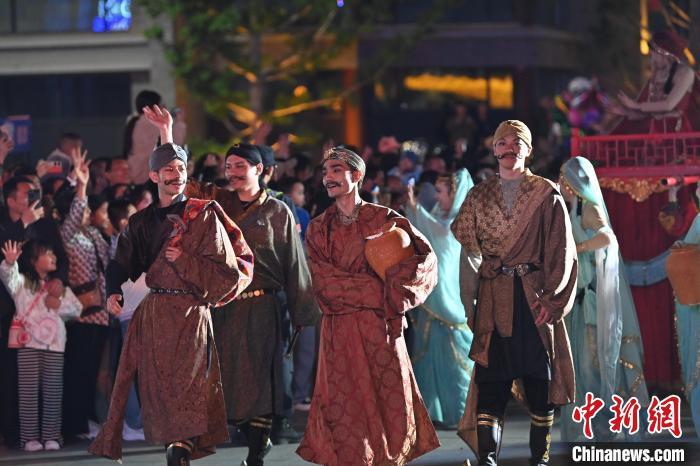  巴埃納穿越球制胜，马拉喀什站演绎草根逆袭