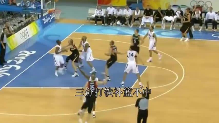  快攻反击行云流水打出团队风采