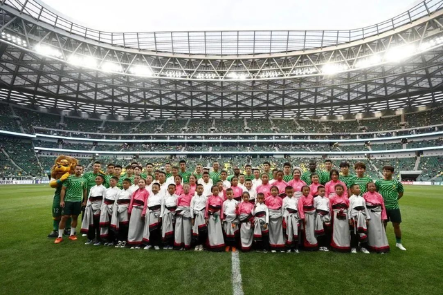 足球公益项目下乡,留守儿童圆梦球场 足球公益项目下乡,留守儿童圆梦球场