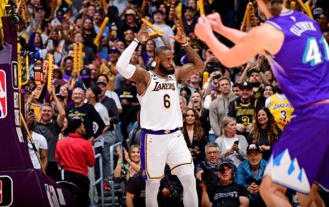  NBA常规赛收官，约基奇当选西部月最佳